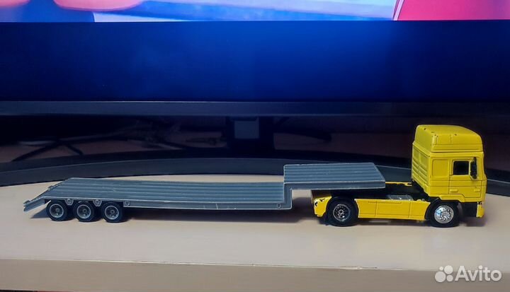 New ray трал 1:43