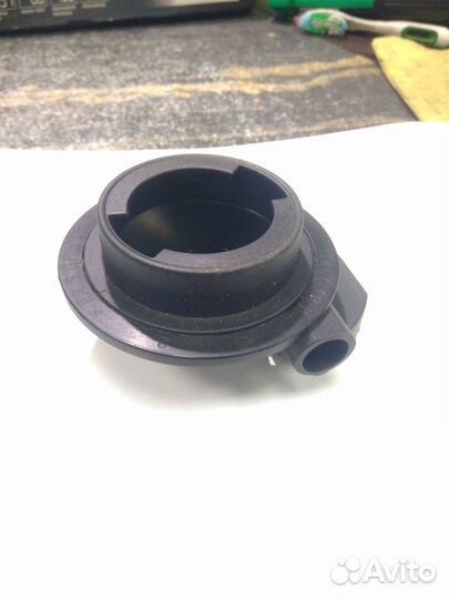 Горловина заливная 036115302j