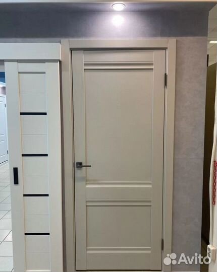 Двери межкомнатные новые / дверь с коробкой