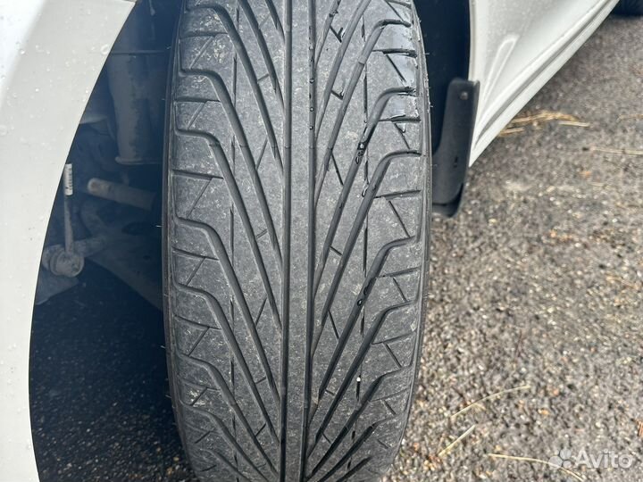Triangle TR968 215/35 R19