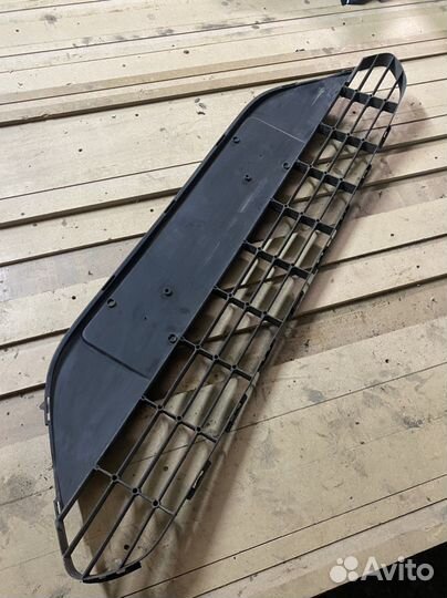 Решетка в бампер центральная, Ford Focus II