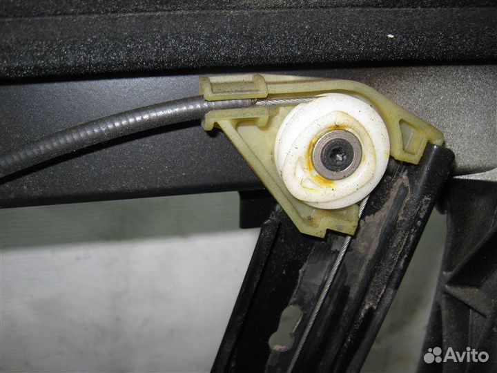 Стеклоподъемник электрический передний левый Audi