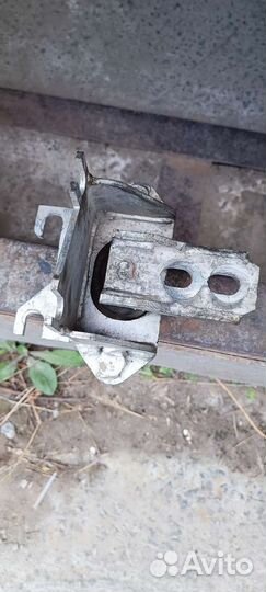 Усиленная правая опора двигателя Лада Веста Ducato