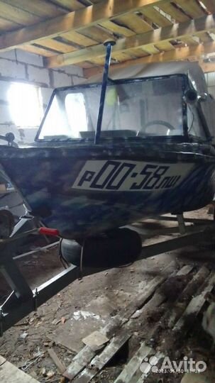 Моторная лодка