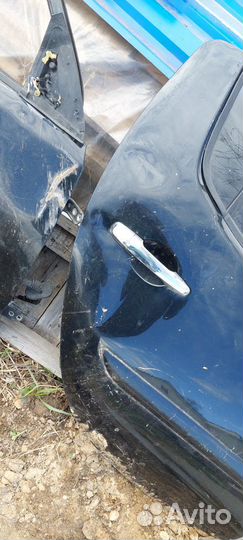 Дверь правая mitsubishi l200