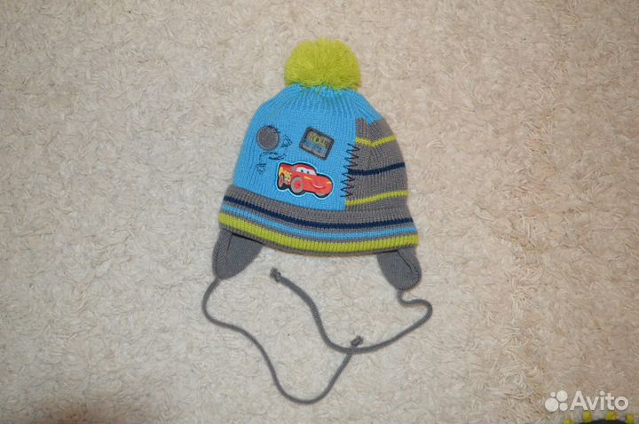 Шапка и шарф на холодную весну - осень. Пушкин