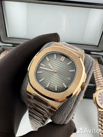 Часы Patek Philippe Nautilus 40мм