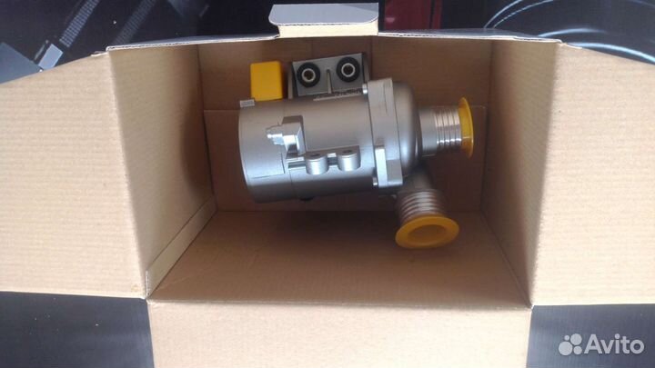 Насос водяной электрический на BMW