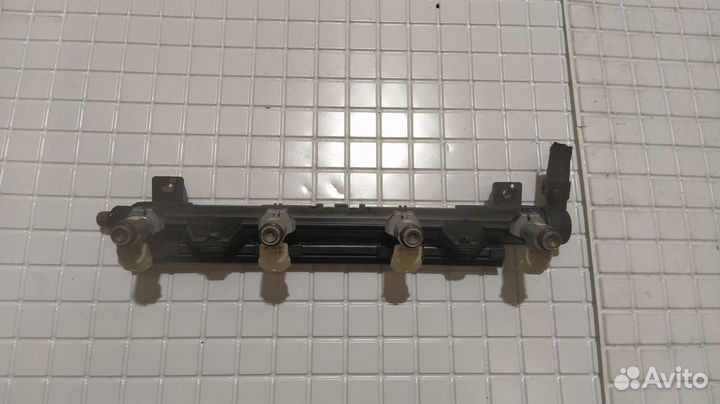 Топливная рейка Volkswagen Golf IV 1.4