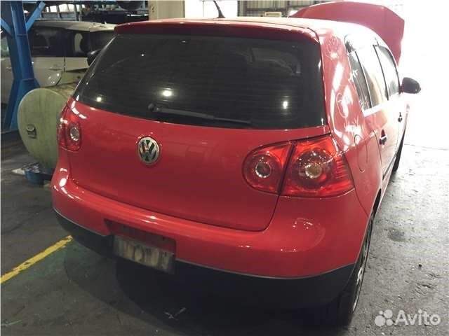 Разбор на запчасти Volkswagen Golf 5