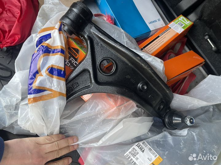 Рычаг верхний задний