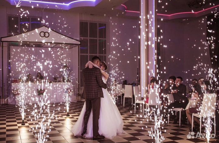 Холодные Фонтаны дорожка из фонтанов Тяжёлый дым