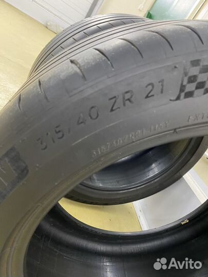 Michelin Pilot Sport 4 SUV 275/45 R21 и 315/40 R21 115Y