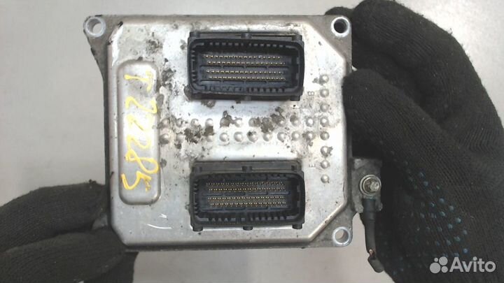 Блок управления двигателем Opel Zafira B, 2011