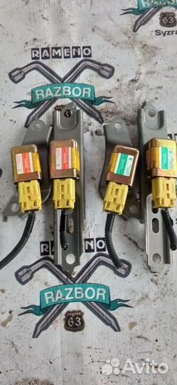 Датчик AIR BAG Тойота Хариер Lexus RX 300/330/350