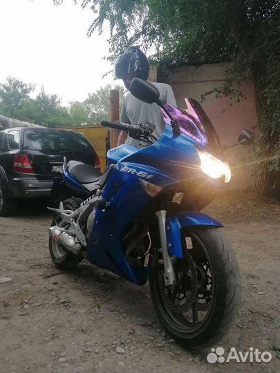 Kawasaki ER-6F (Ninja 650)