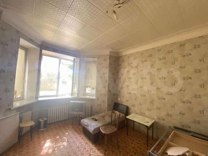 Комната 24 м² в 3-к., 1/3 эт.