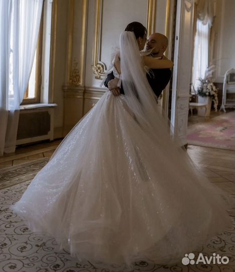 Свадебное платье 46