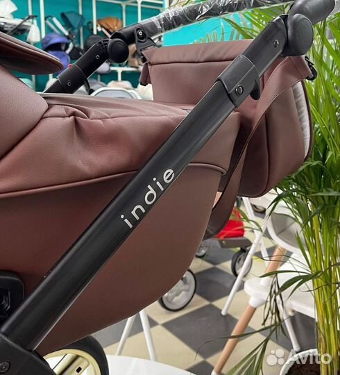 Коляска 2 в 1 Peppy Indie