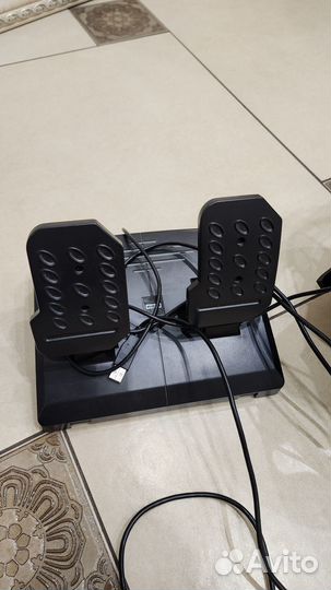 Профес. игровой руль с педалями и вибрацией