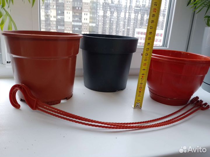 Горшки пластиковые 3 шт