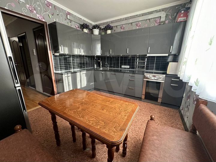 3-к. квартира, 73,8 м², 15/17 эт.