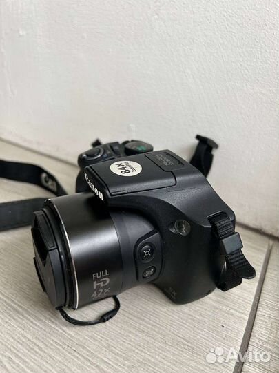 Зеркальный фотоаппарат Canon 650d