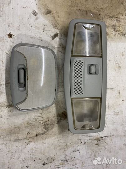 Mitsubishi outlander xl плафон салонный