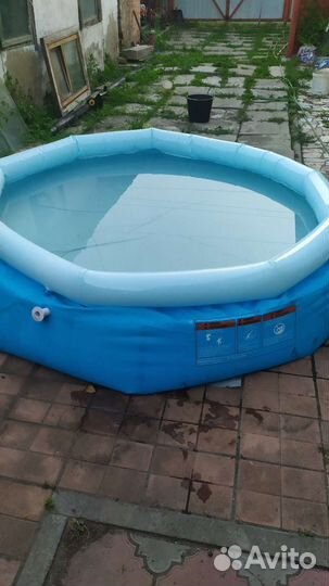 Надувной бассейн