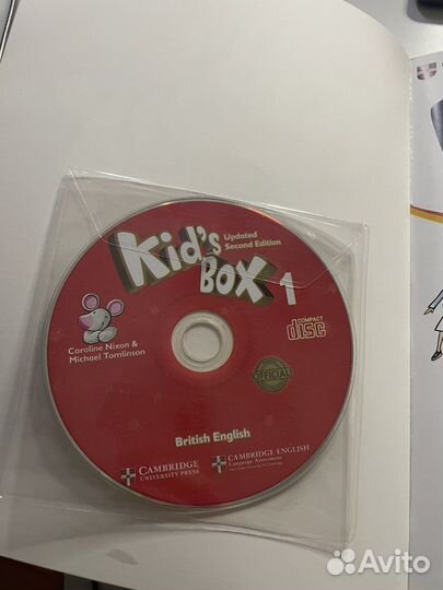 Учебник и рабочая тетрадь Kid's Box 1 с диском