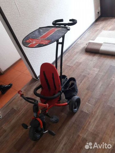 Детский трехколесный велосипед