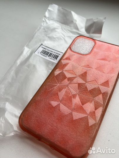 Чехол на iPhone 11