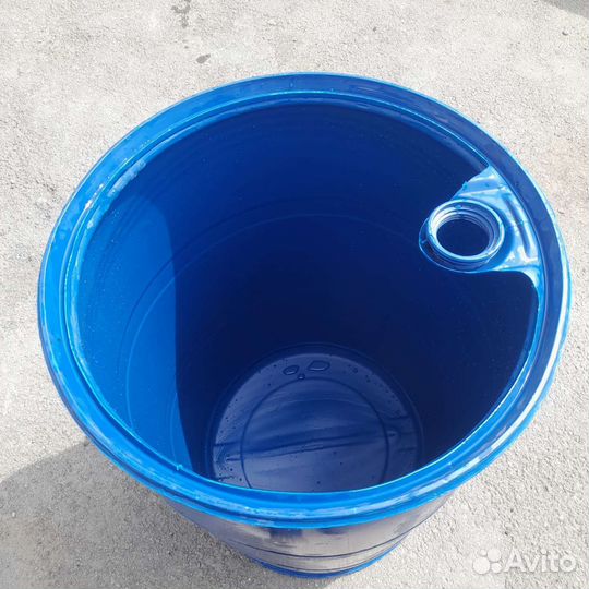 Бочка для воды пластиковая