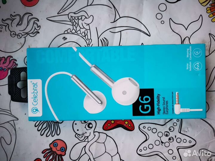 Проводные наушники с микрофоном