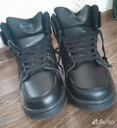 Мужские зимние кроссовки