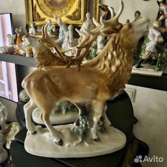 Пара фарфоровых статуэток Германия