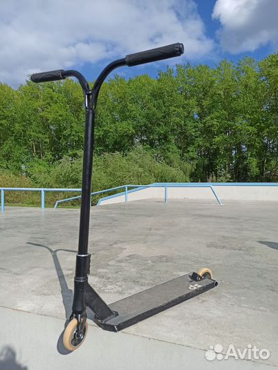 Стрит кастом самокат