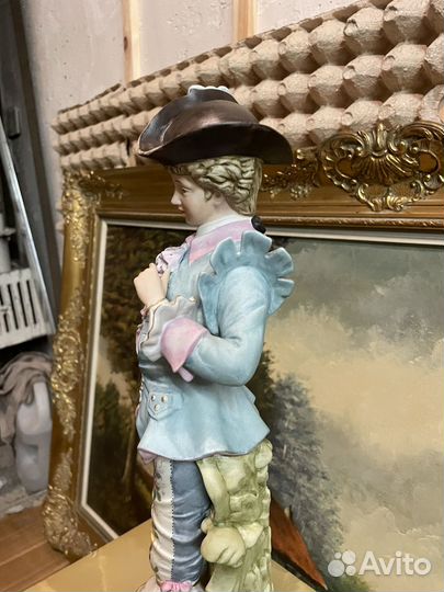 Статуэтка фарфор винтаж