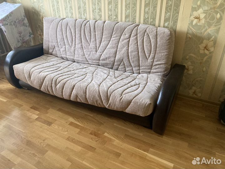 Диван и кресло