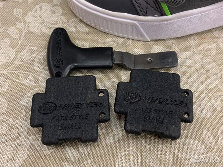Кроссовки heelys
