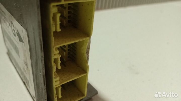 Блок управления airbag Nissan Almera