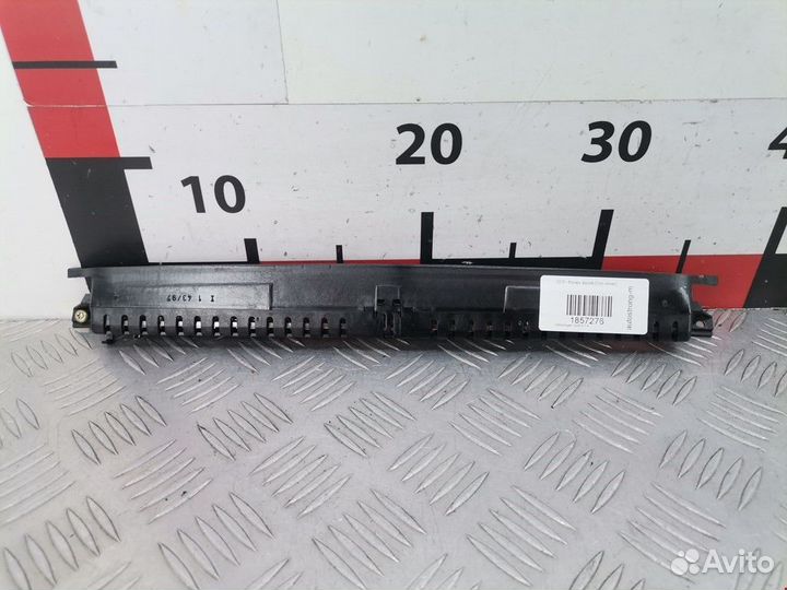 Стоп-сигнал Volkswagen Golf 3 1999 1J6945131C