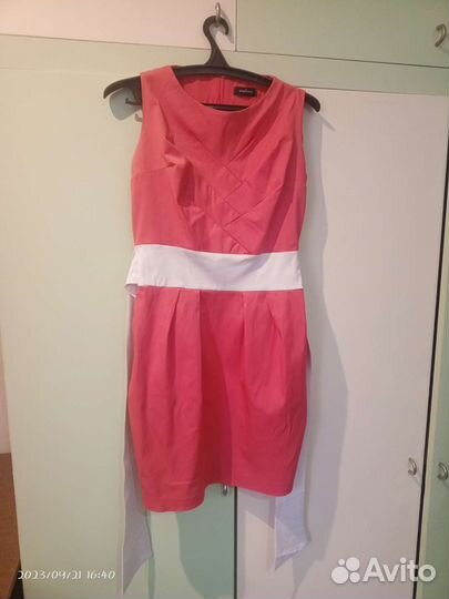 Платья пакетом. Размеры: 40, 42 44