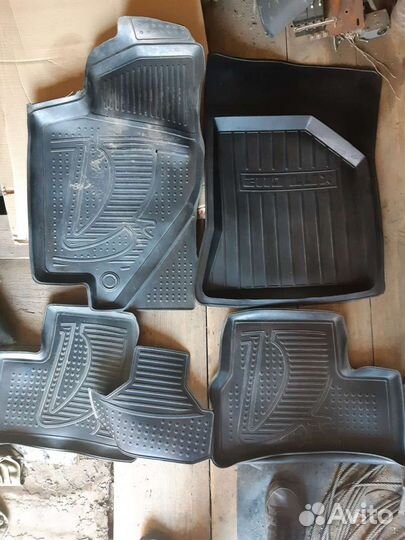 Автомобильные коврики бу резиновые Лада Гранта