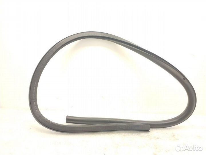 Уплотнитель двери передний правый Audi A5 8T