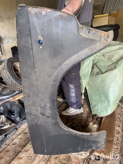 Переднее правое крыло на ваз 2107