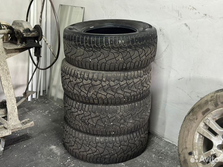 Pirelli Ice Zero 265/65 R17