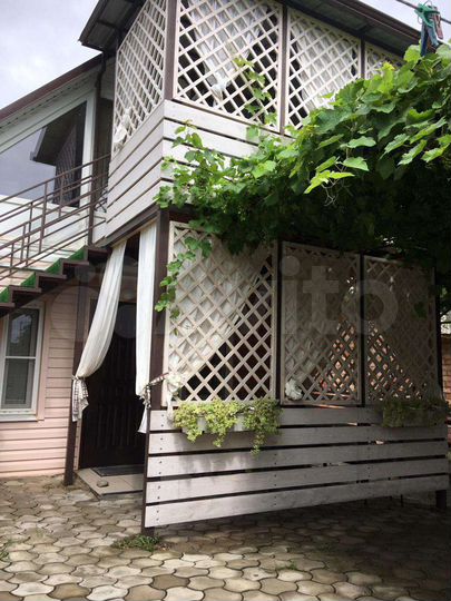 Дом 82 м² на участке 2,5 сот.