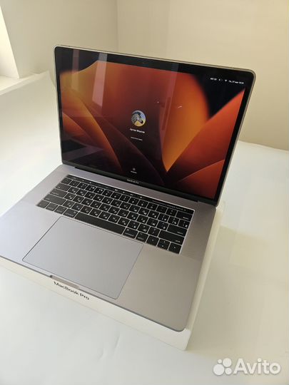 Macbook Pro 15 2017 i7 16gb 256gb