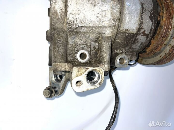 Компрессор кондиционера Kia Spectra